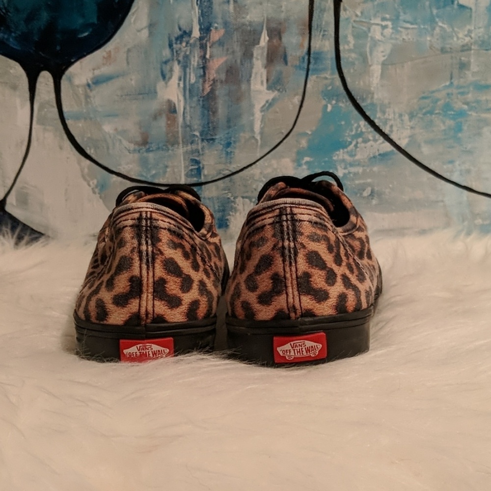 Woman's Vans Size 6.5./ Men's 5 - Picture 6 of 8